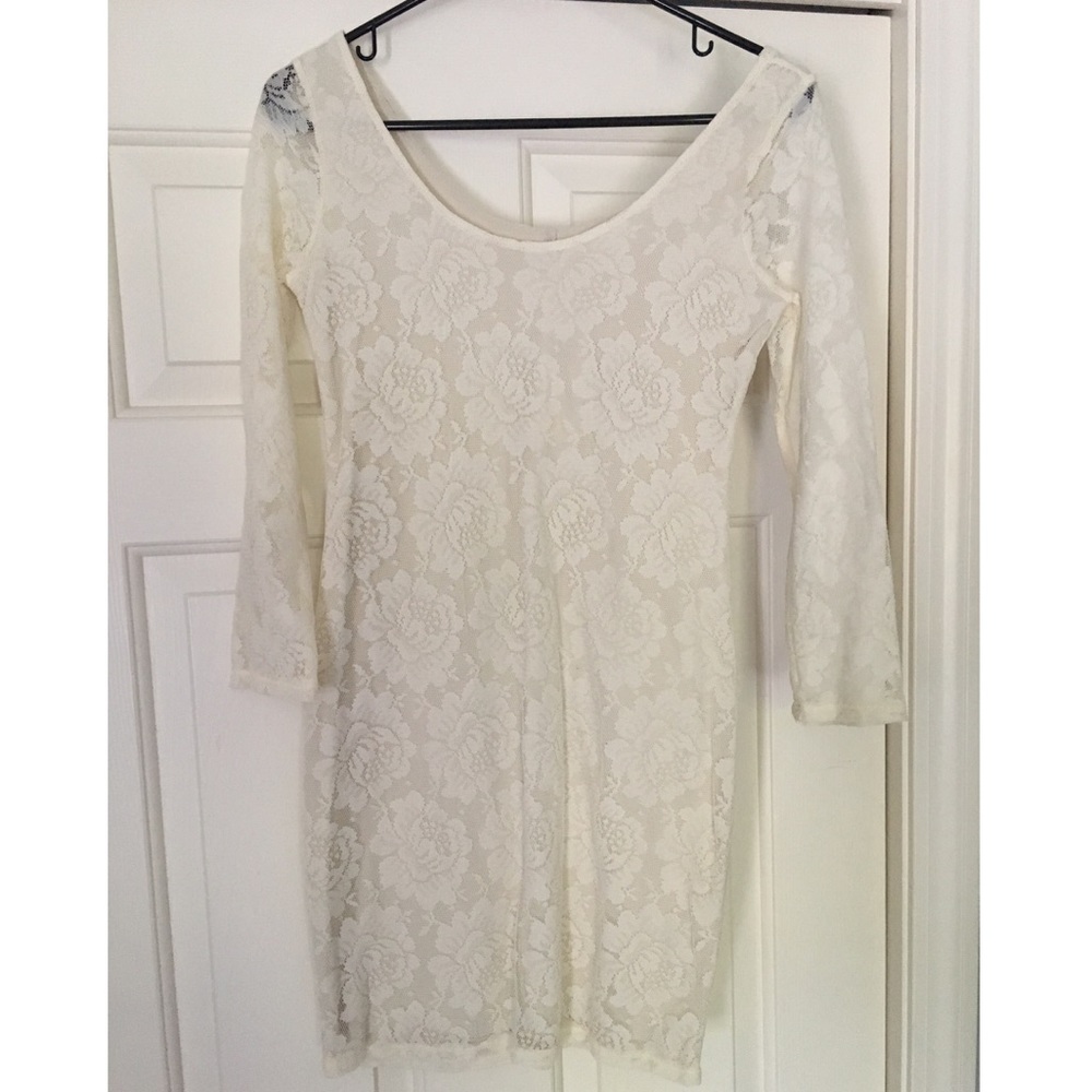3/4 sleeve lace dress